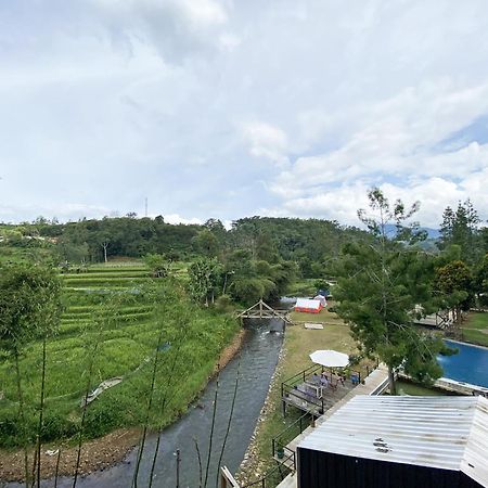 Shine River Ciwidey Exterior foto